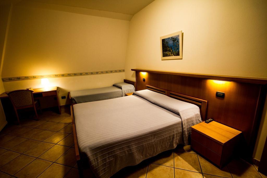 Albergo Lario Gera Lario Rom bilde